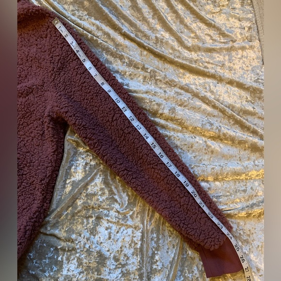 MNY Fuzzy bomber in mauve. - Picture 6 of 7